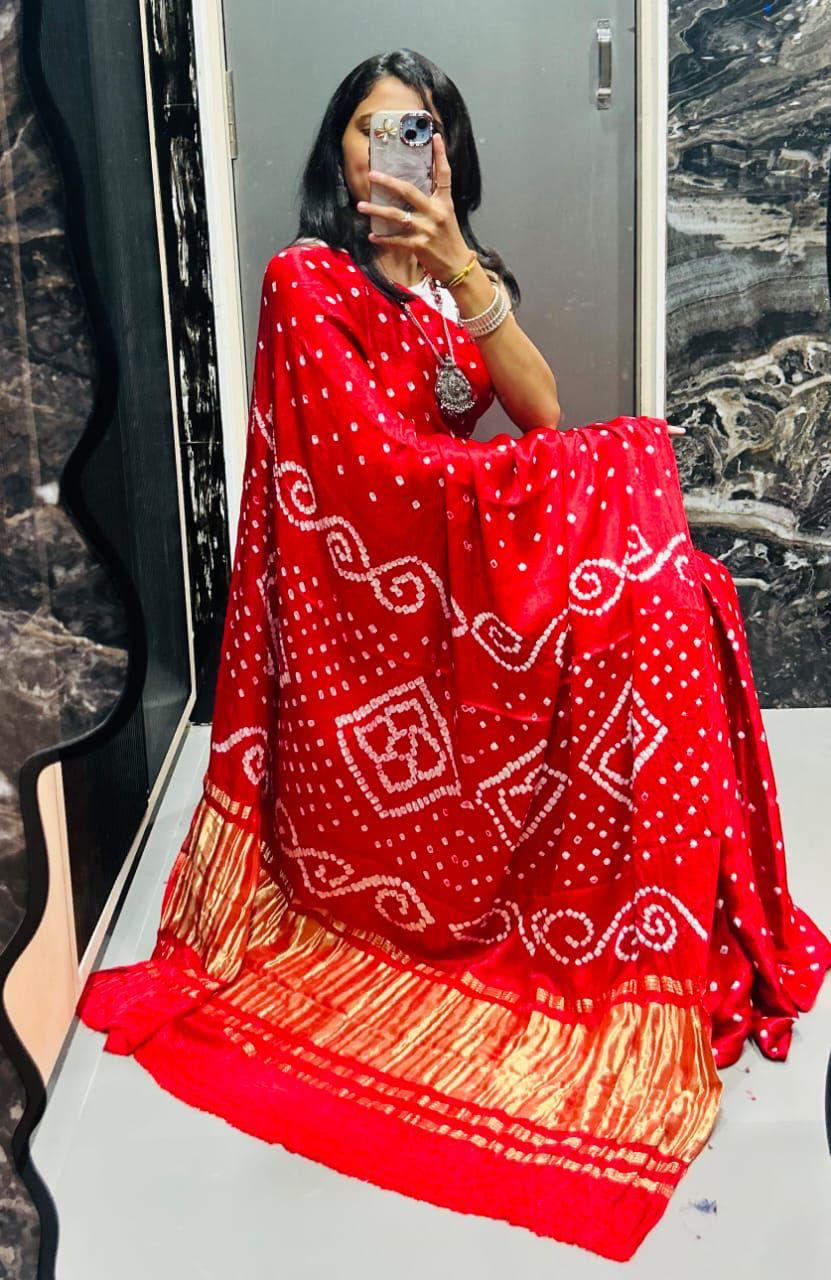 Mrinalika Bandhani Saree-Red